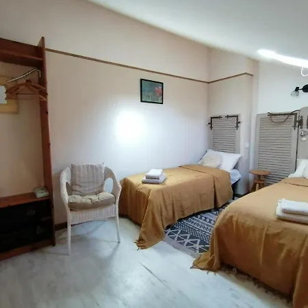 Les Ecuries Des Princesses 丰特夫罗拉拜